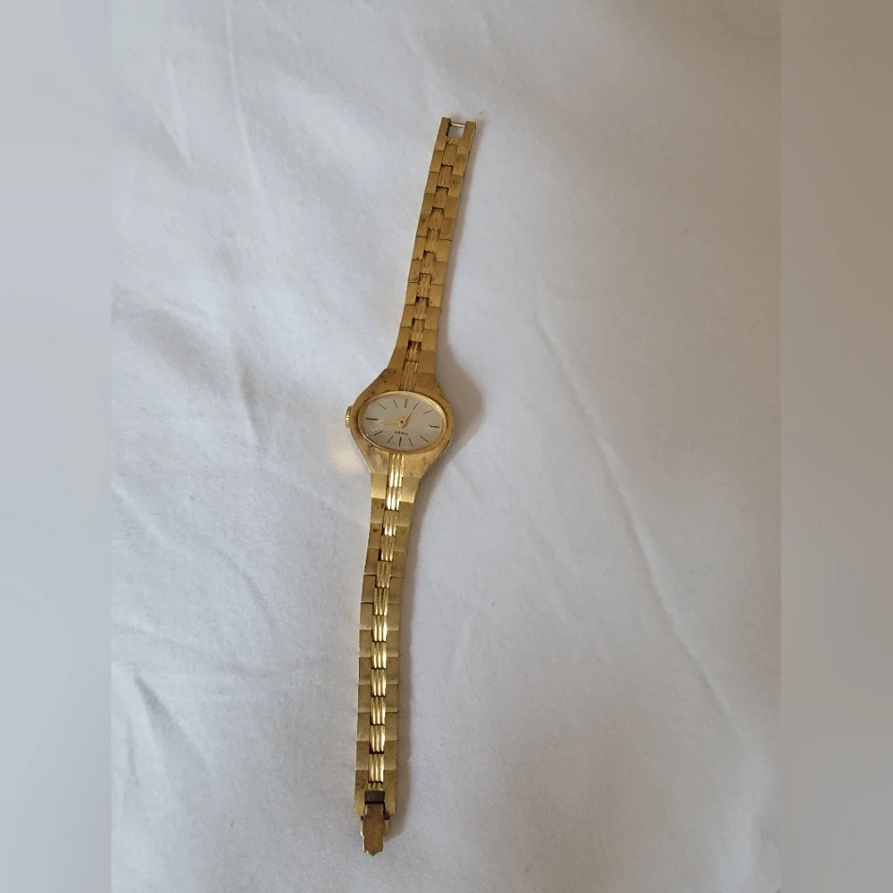 Vintage Timex Gold Plated Women's Watch - Picture 4 of 11